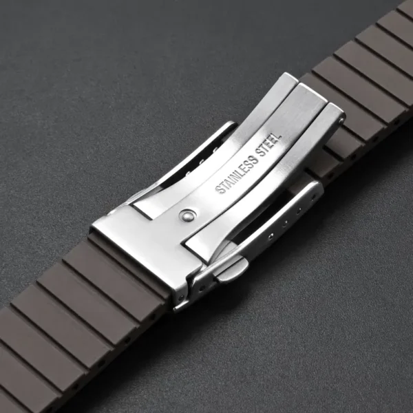 Tresse CTS FKM Rubber Watch Strap Smooth Finish with Deployant Clasp and Quick Release - Image 5