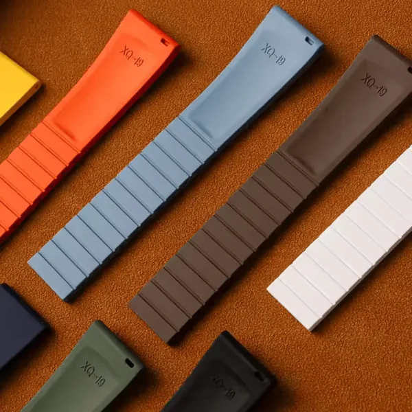 Tresse CTS FKM Rubber Watch Strap Smooth Finish with Deployant Clasp and Quick Release - Image 2