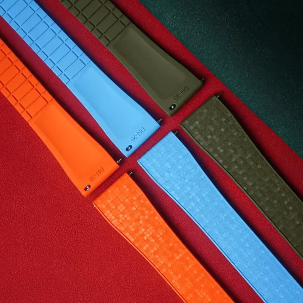 Tresse Mosaic CTS Rubber Watch Strap with Leaf Spring Deployment Clasp - Image 5